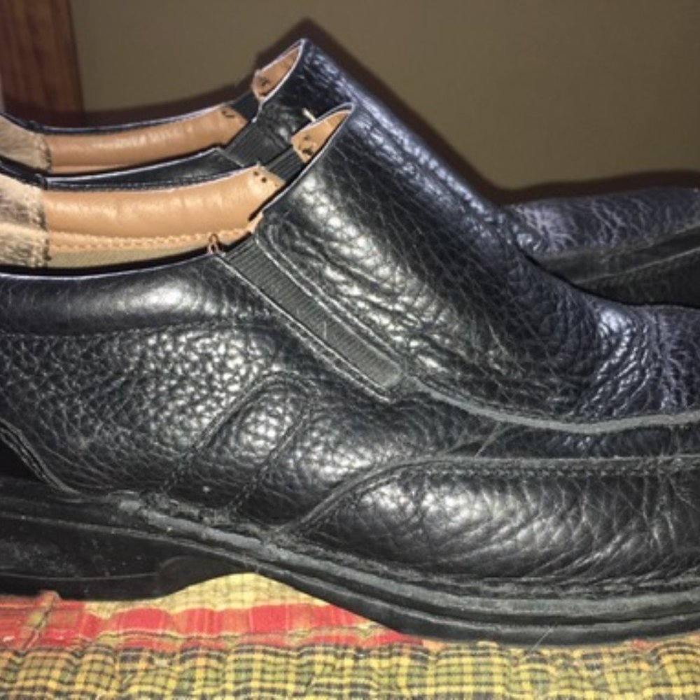 Clarks leather loafers Men size 1.5 Black